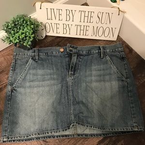 Old Navy Denim skirt